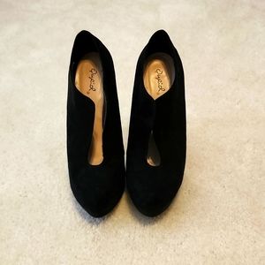 Qupid High Heels, Black Suede, Size 7